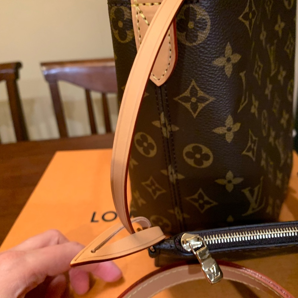 Louis Vuitton Monogram Shoulder limited edition purse long/ short strap/ wallet - Picture 12 of 17